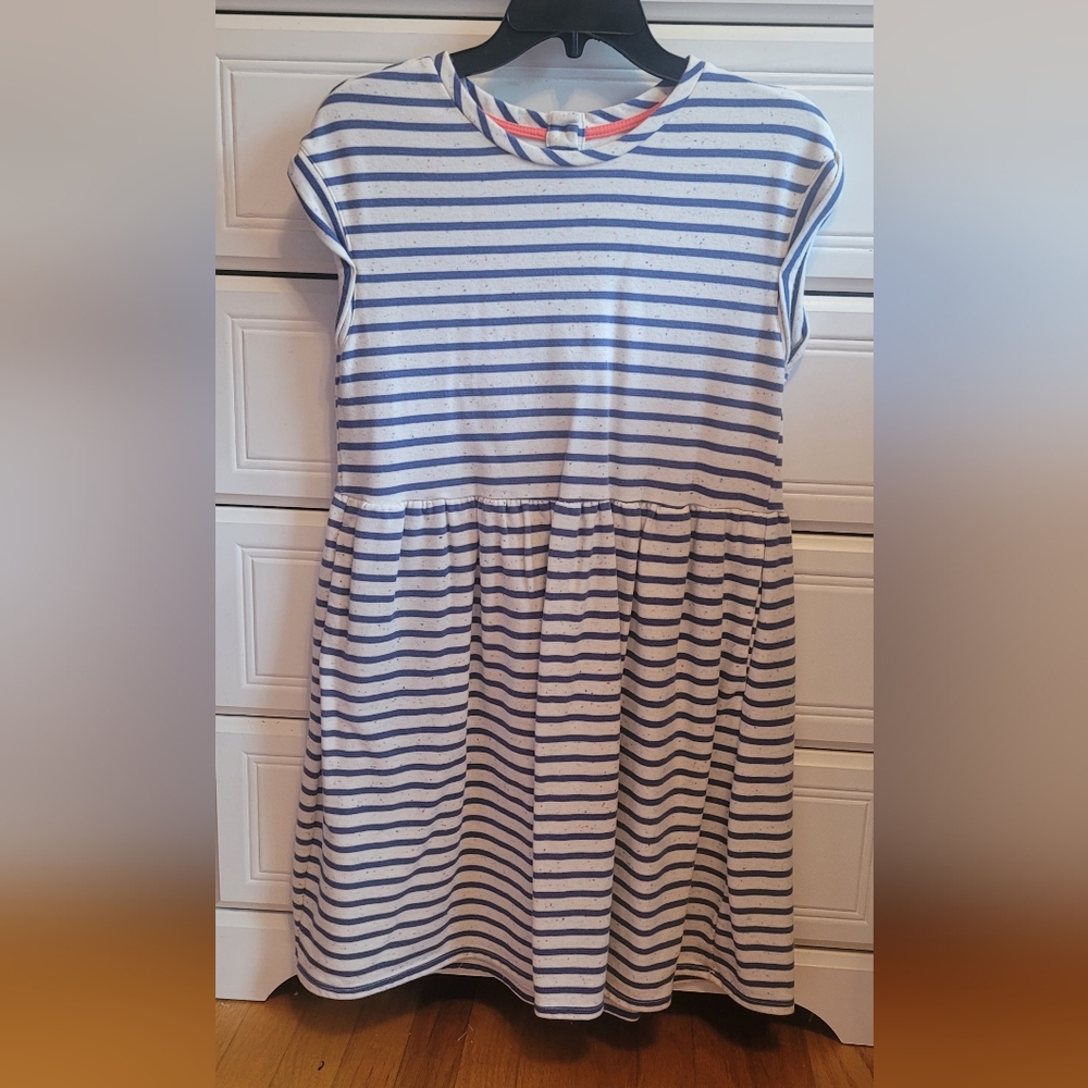 Girls dresses